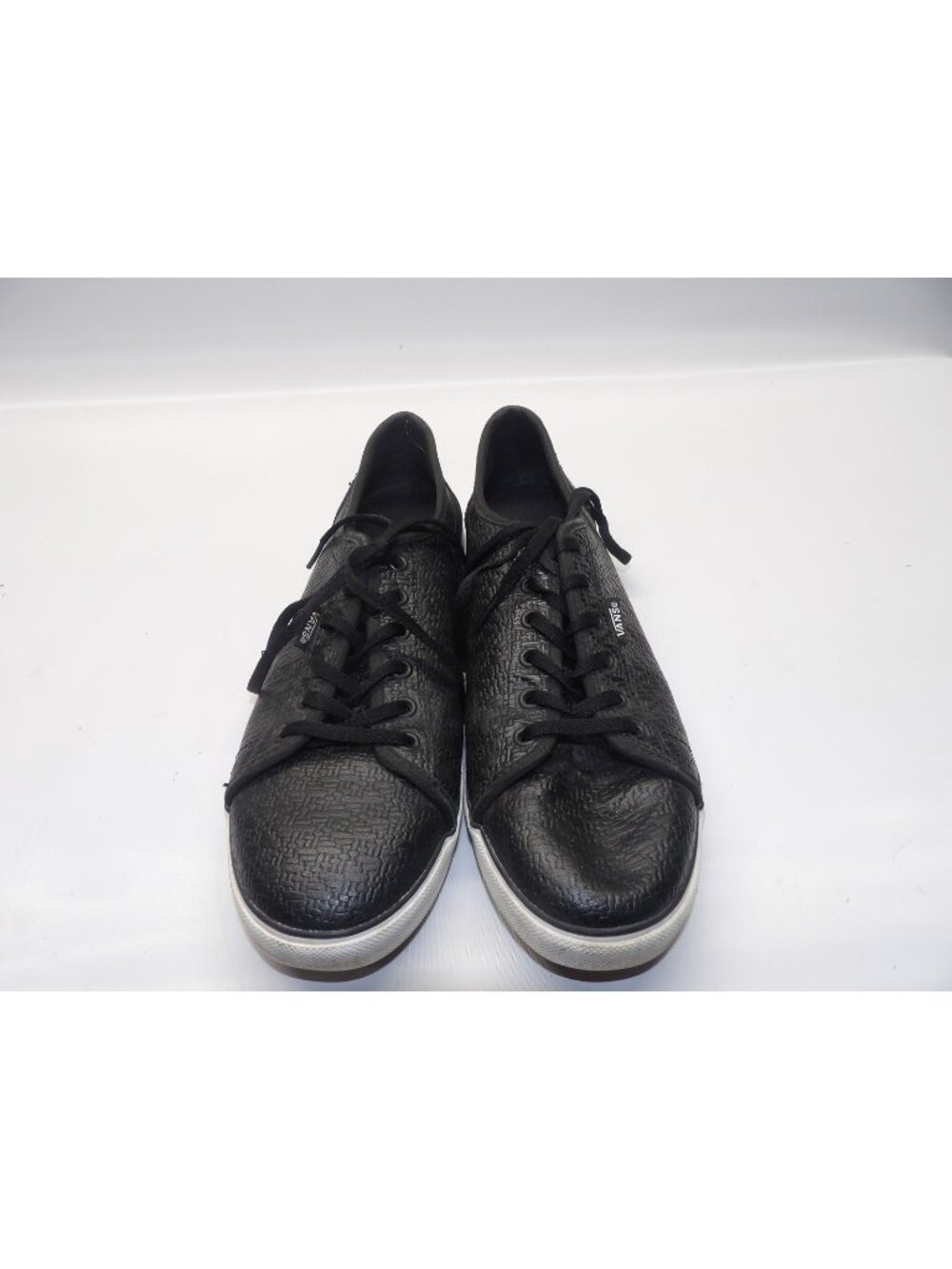 Vans off The Wall Womans 9 Black Sculped Leather Low tops